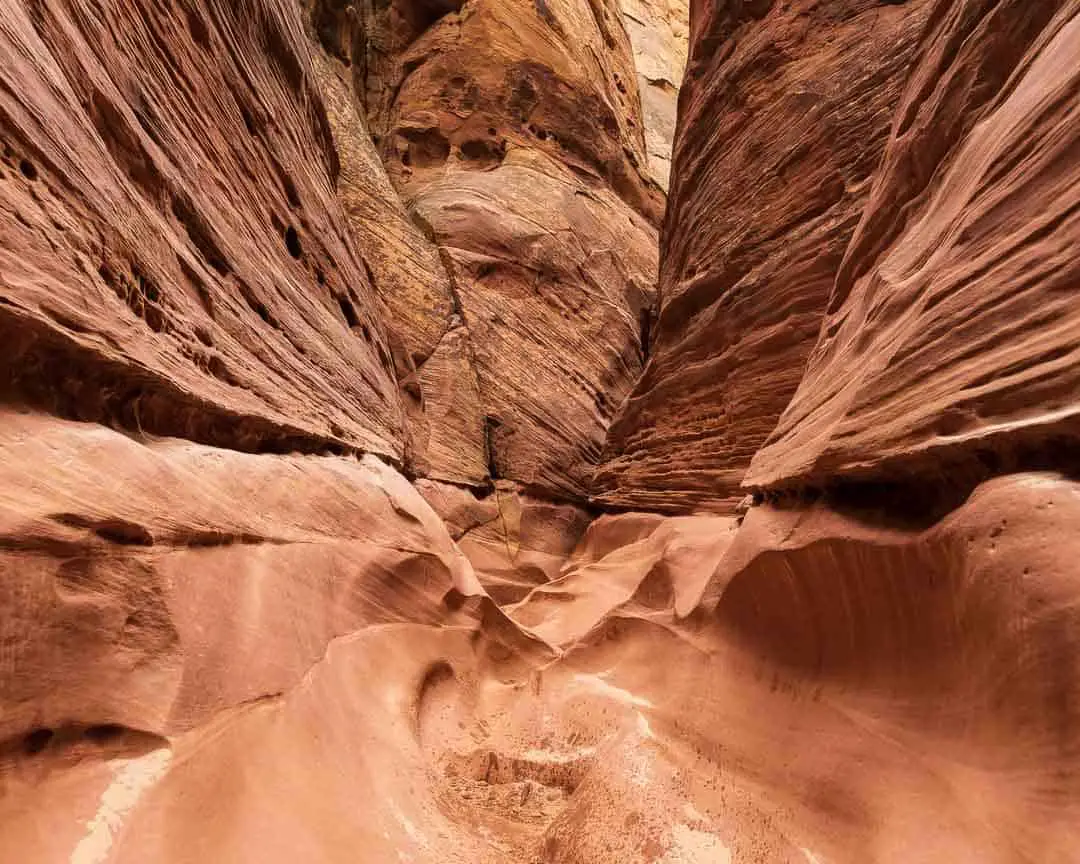 when to visit slot canyon