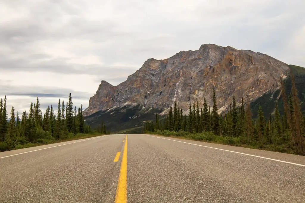 Views of mountains like this are everywhere when you drive the Dalton Highway