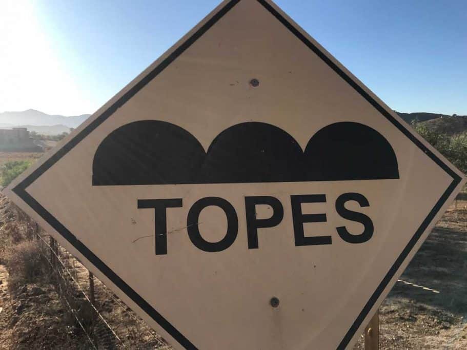 Tope sign in Baja