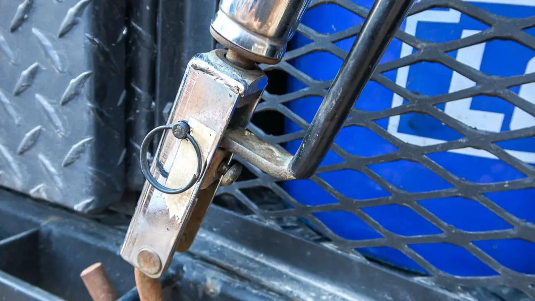 Happijac turnbuckles secured to truck camper