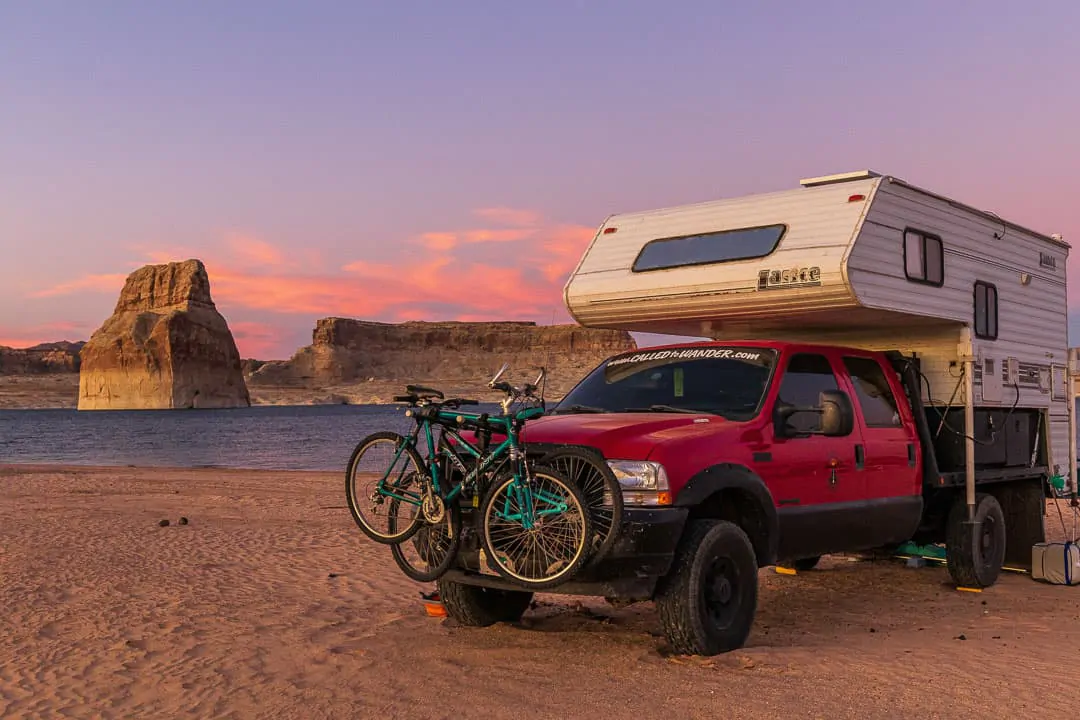 Camping at Lone Rock Beach Campground